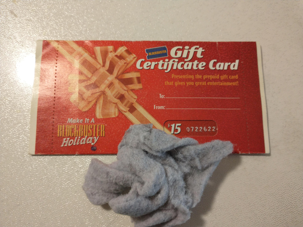 My mom just gave me this touching gift as a thank you for taking care of her and the rest of my family while she was in COVID isolation thats a ball of dryer lint btw