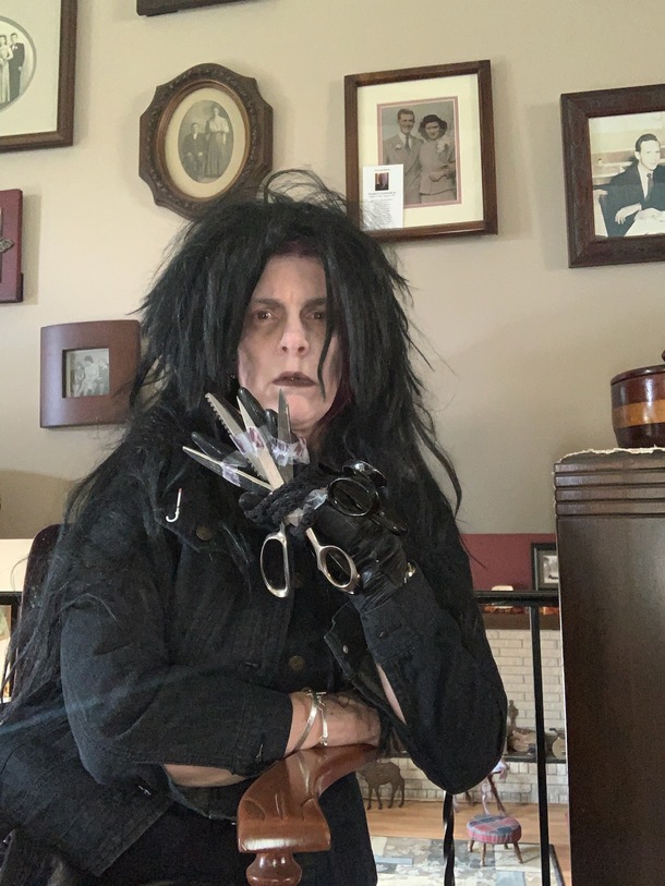 My mother has made all sorts of fun costumes to entertain herself during Quarantine She went with Edward Scissorhands today