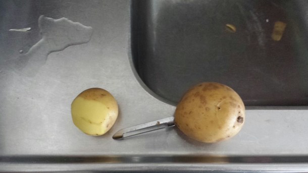 My potatoe peeler broke but Ive watched MacGyver I aint scared