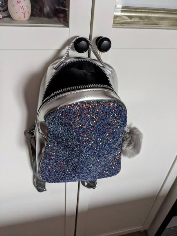 My wifes bag looks like one of the Muppet aliens Yepyepyepyepyep