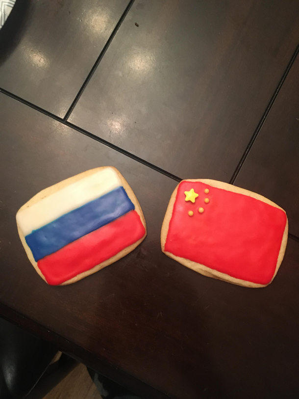 My  year old nephew had an Around The World theme for his birthday party These are the flags he picked for his cookies 