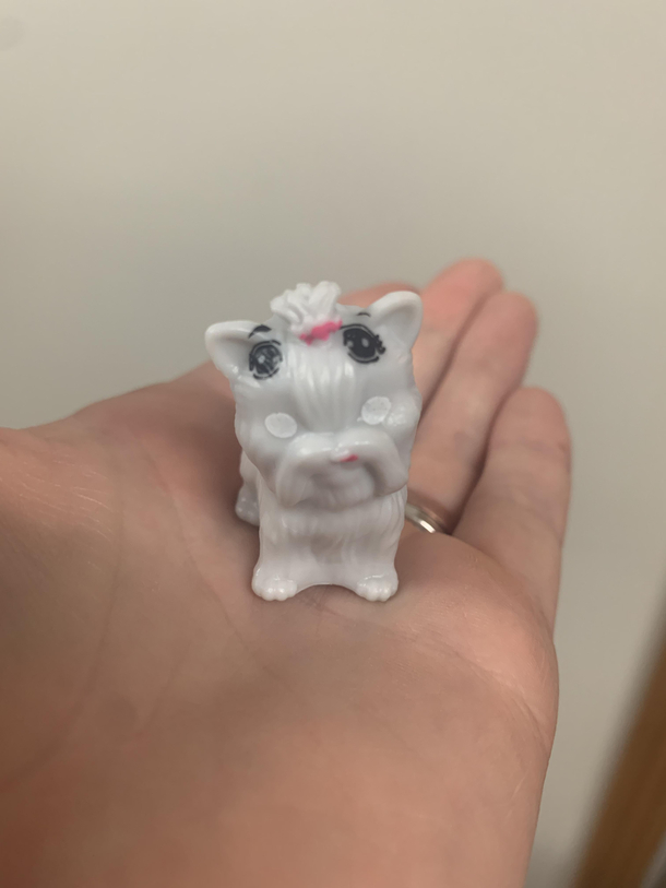 My  year old niece said something seemed wrong with her toy but couldnt figure out what it was