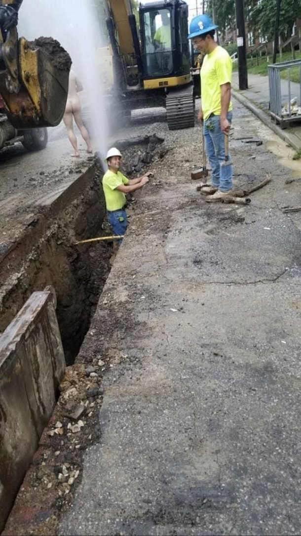 Naked guy uses water main break to finish his shower when his water shut off