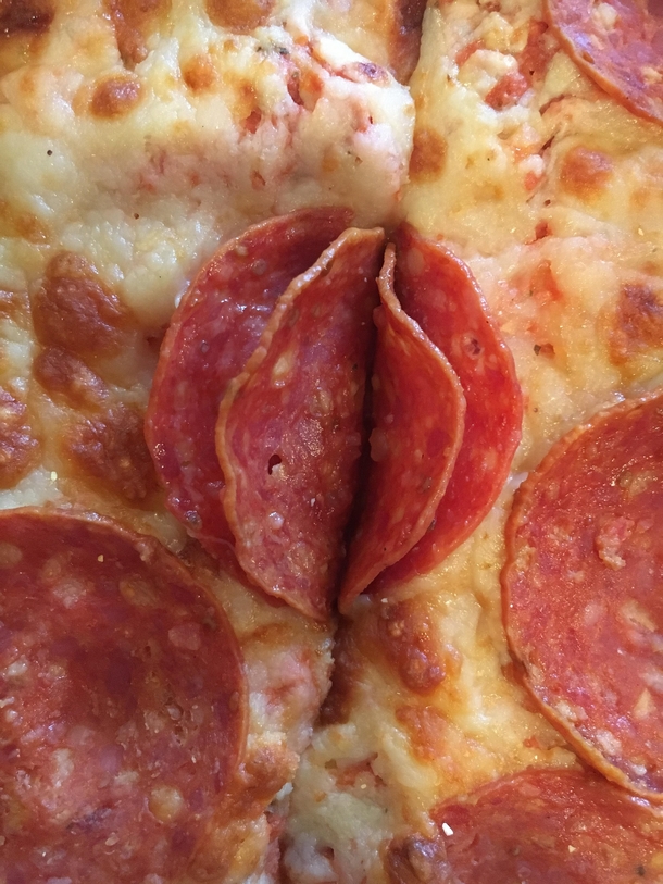 Never really understood the meaning of Food Porn until I opened my pizza