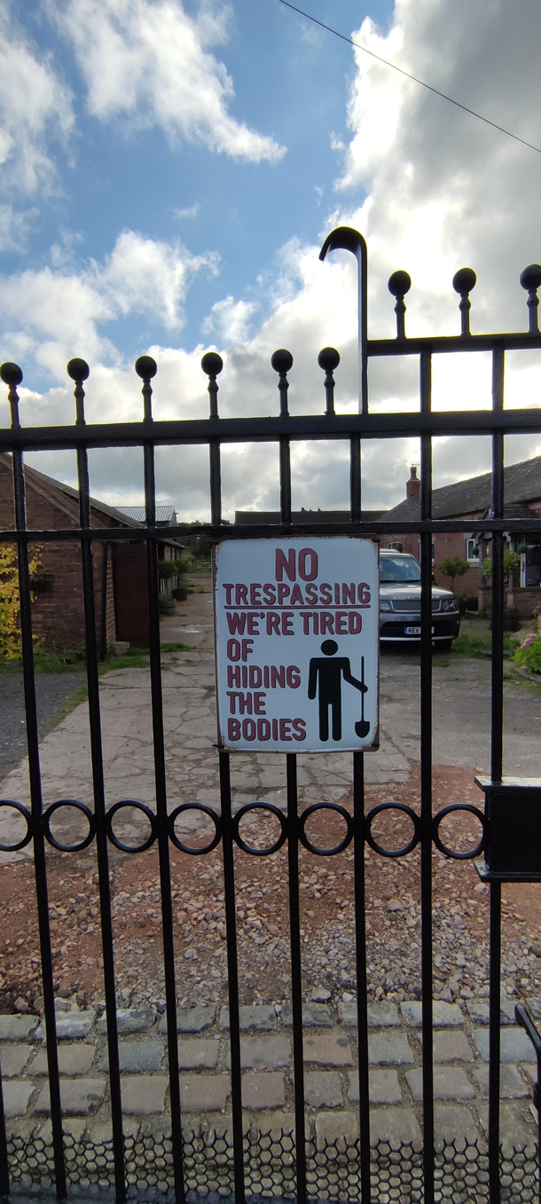 No trespassing