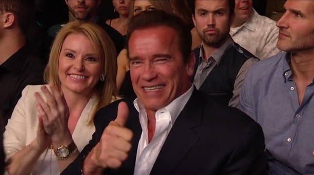 Noticed this involuntary photobomb when Arnold Schwarzenegger was in picture during UFC  Hilarious