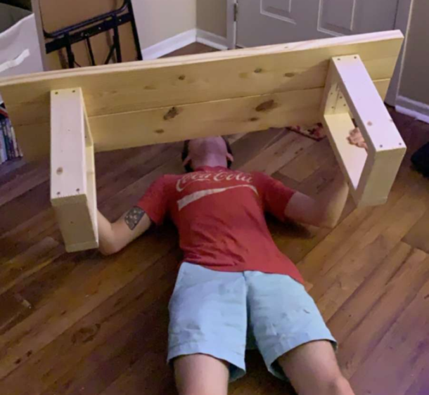 Now this is how you do a real bench press