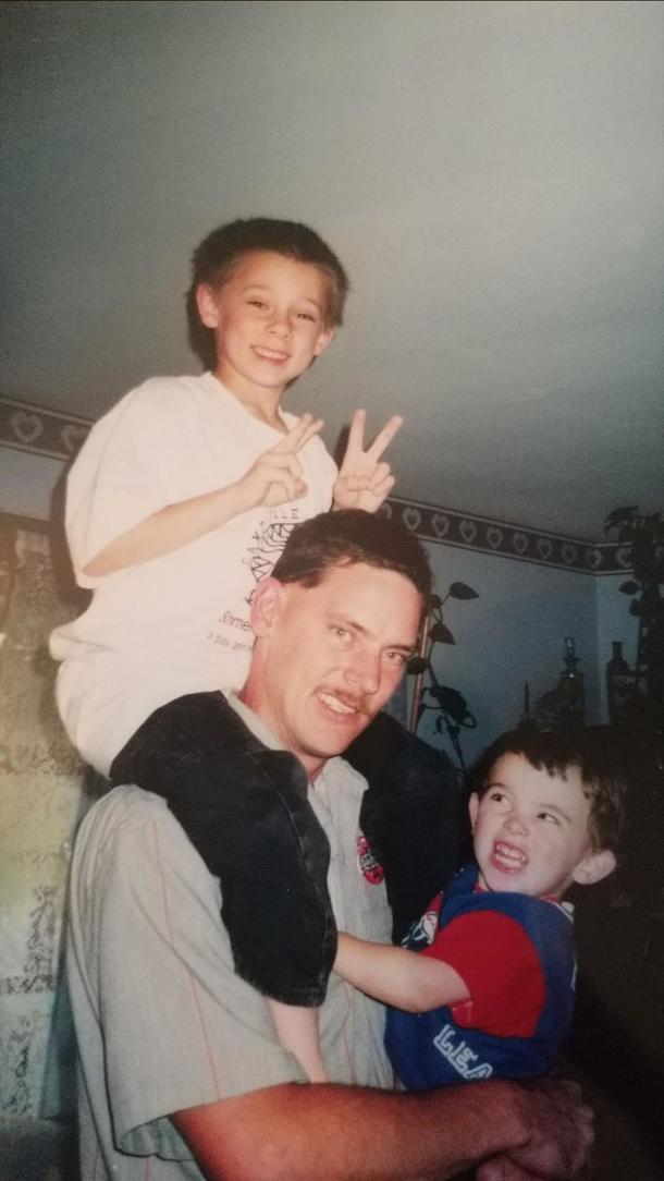 Old photo of my family proving none of us knew how to smile