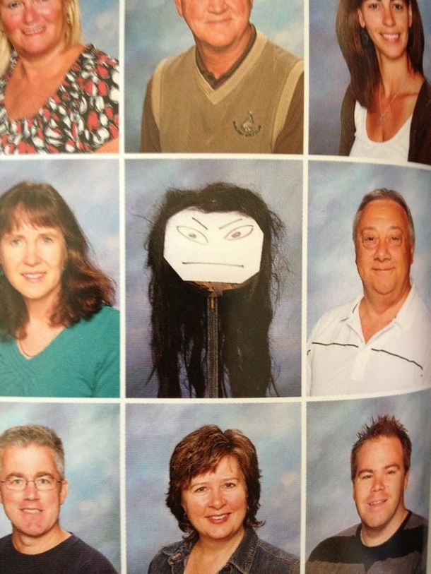 One of the teachers was absent for photo day they improvised