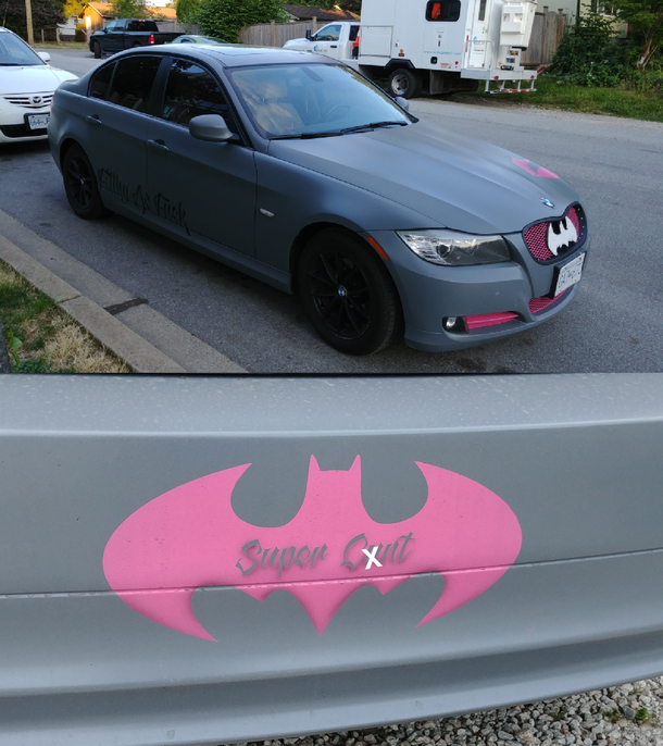 Ooh Ooh Are we doing crappy Batmobiles
