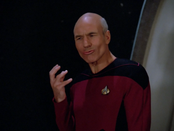 Paused Star Trek and got this glorious image
