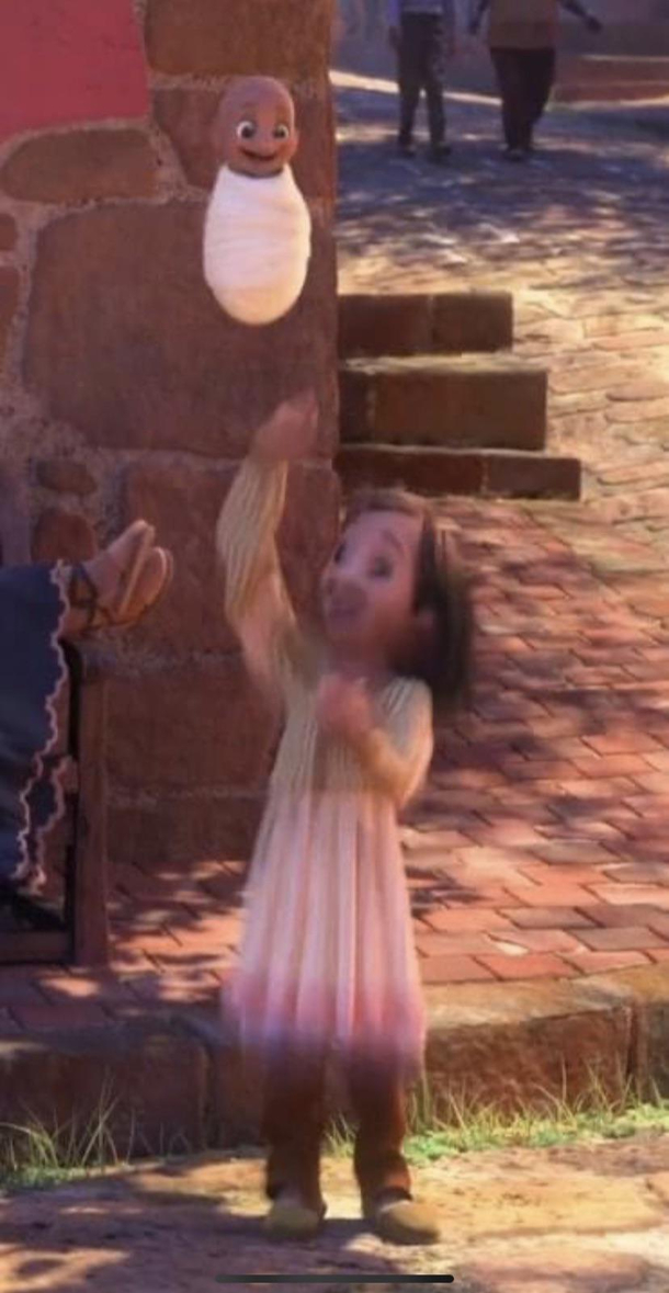 Pausing Encanto