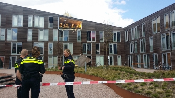 Pic #1 - An explosion caused the entire front wall of this apartment to fall off Surprise