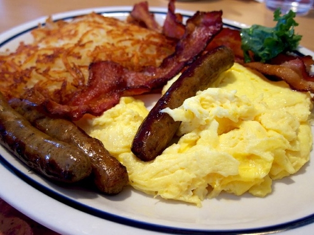 Pic #1 - Free Hot Breakfast from a hotel