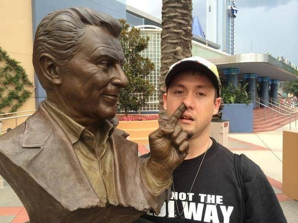Pic #1 - Fun with statues