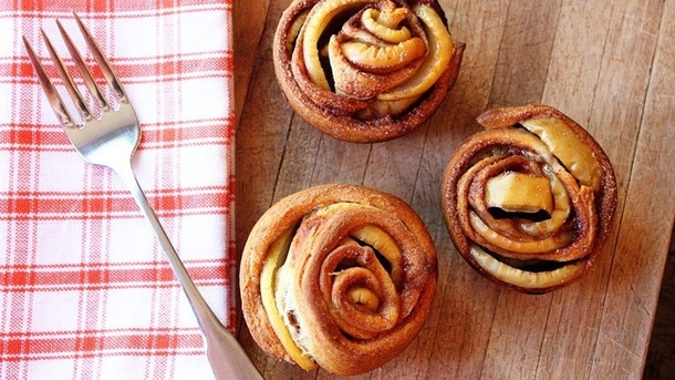 Pic #1 - I made the apple roses everyone has been sharing on Facebook I did not expect them to come out this well Expectation