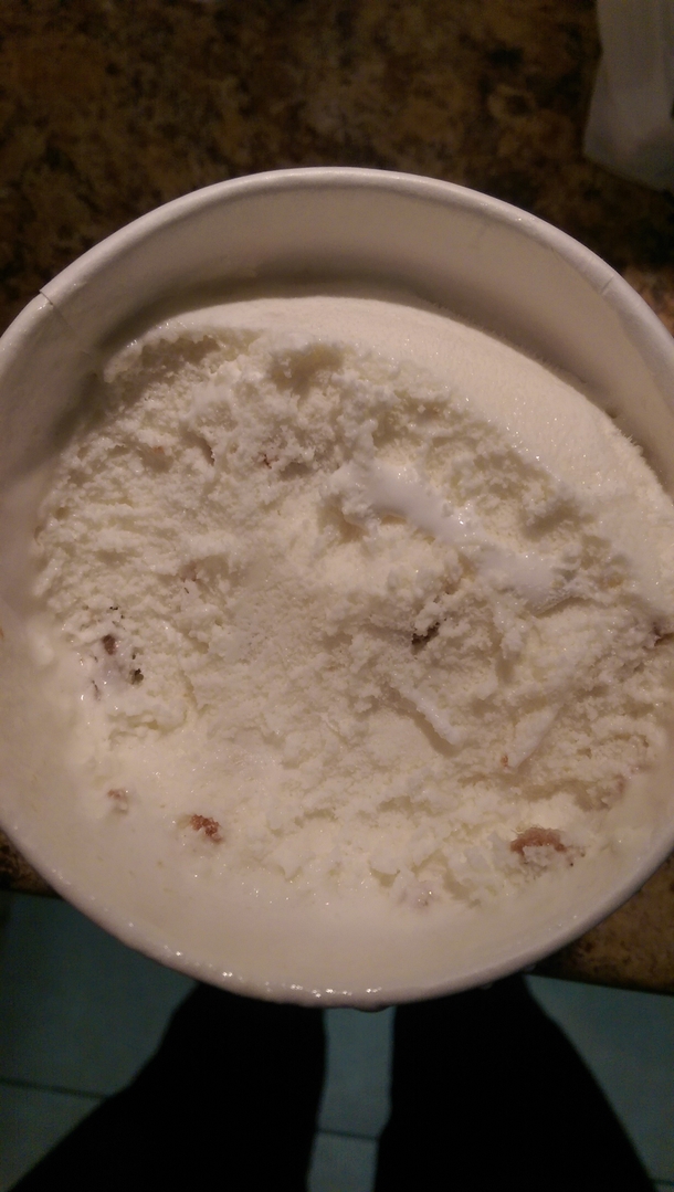 Pic #1 - Ice-cream looks yellow on package is really white