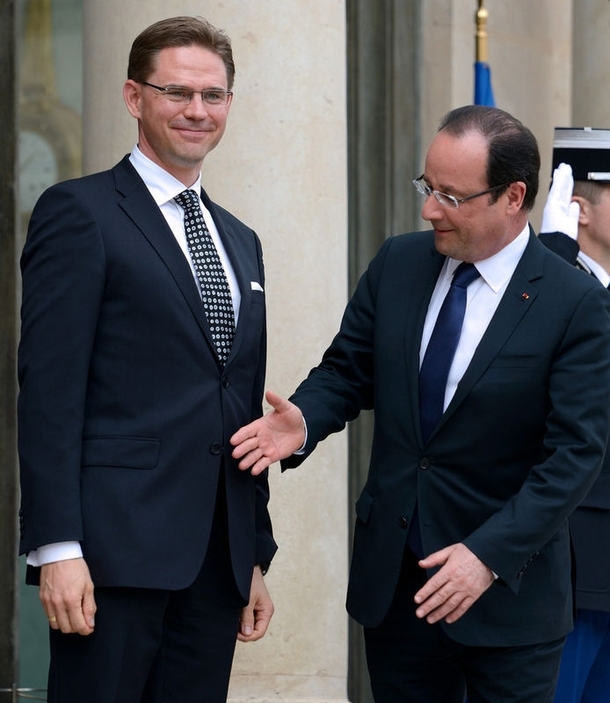 Pic #3 - The President of France cannot catch a break