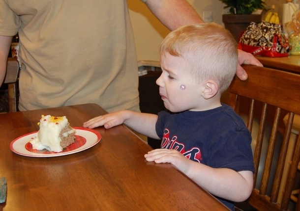 Pic #5 - My fiancs aunt told her cousin they could have cake for dinner on April Fools Day He wasnt expecting what he bit in to
