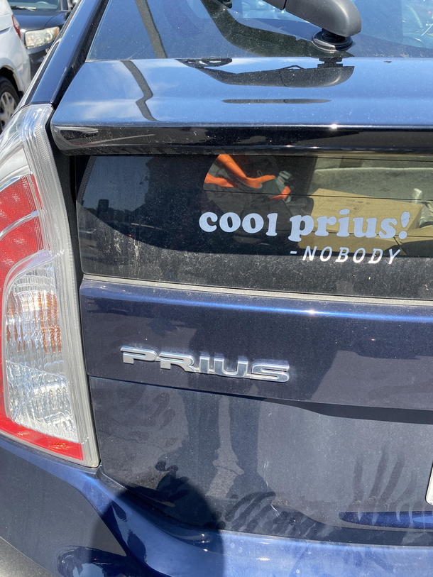 Prius mocking Prius - Nashville TN
