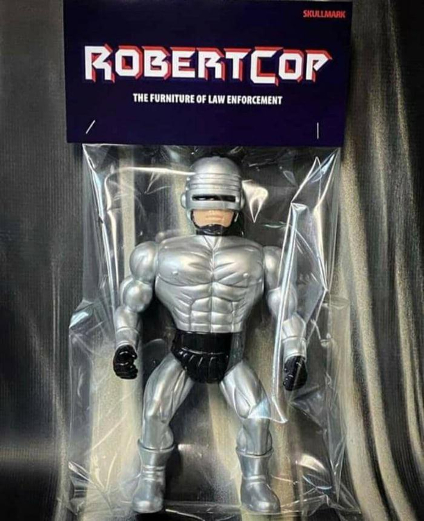RobertCop the Cousin of RoboCop