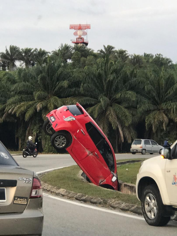 Roundabouts can be dangerous