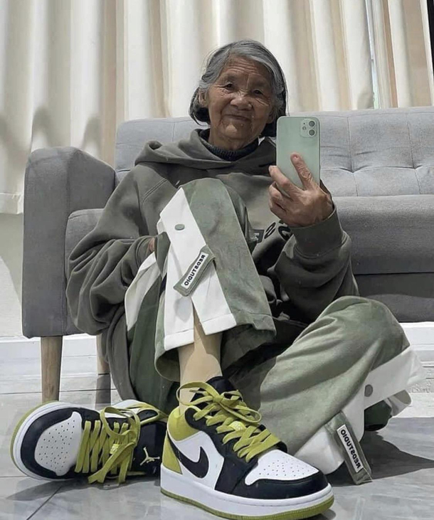 s elderly fashion