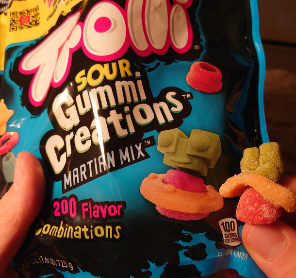 Sad gummi aliens