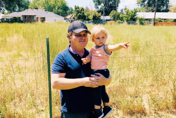 Sandlot star Patrick Renna visits original sandlot from the film with his son I swear he just pointed