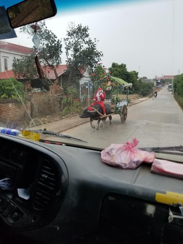Santa Claus is coming to town
