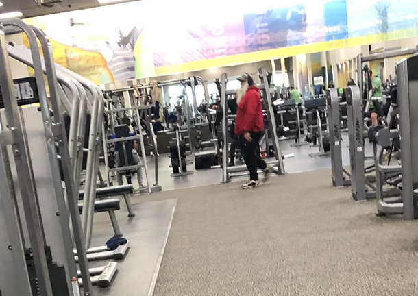 Santa putting in work before the big night