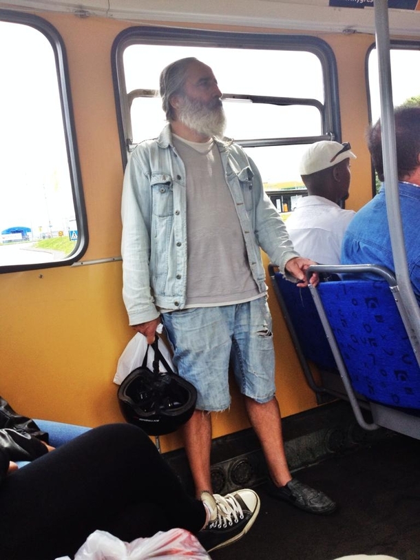 Saruman rides the bus