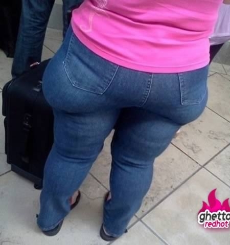 She got dem apple bottom jeans - Meme Guy