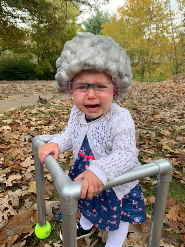 She really pulled off her old lady costume