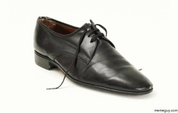 simon gerbaud grinds a shoe