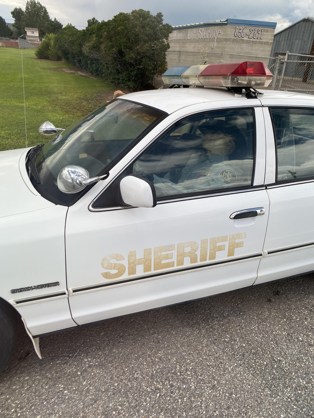Small town of Loa Utah uses a mannequin to patrol the highway Ive hit the brakes for this cop for years until I realized hes just a well placed decoy