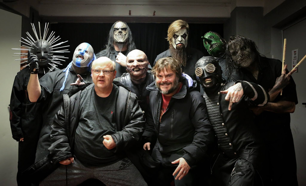 So I just found out that this picture exists Slipknot and Tenacious D Also check out the dude on the far left behind the door uhm ok then