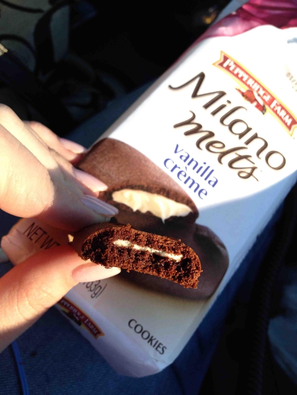 So I tried this new type of Milano cookies today