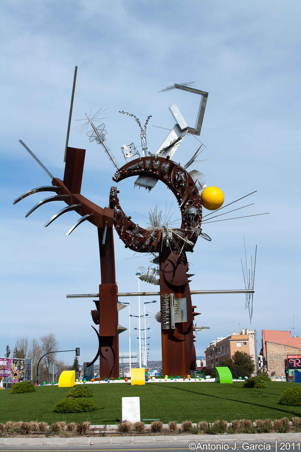 some more shitty sculpture