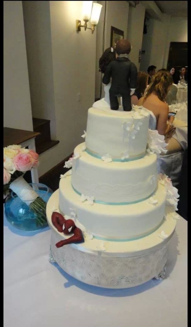 Someone I know got married this was their cake