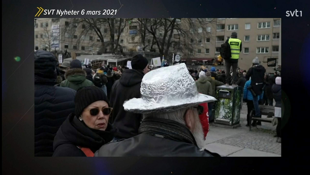 Someone wore a literal tinfoil hat to a covid- demonstration
