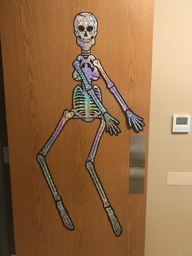 Something seems off about this decoration