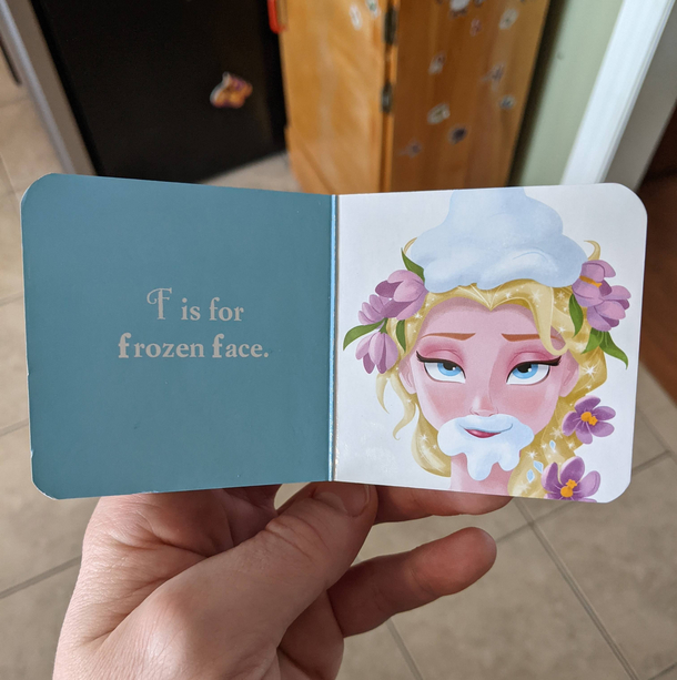 Somethings not right with my Frozen book 