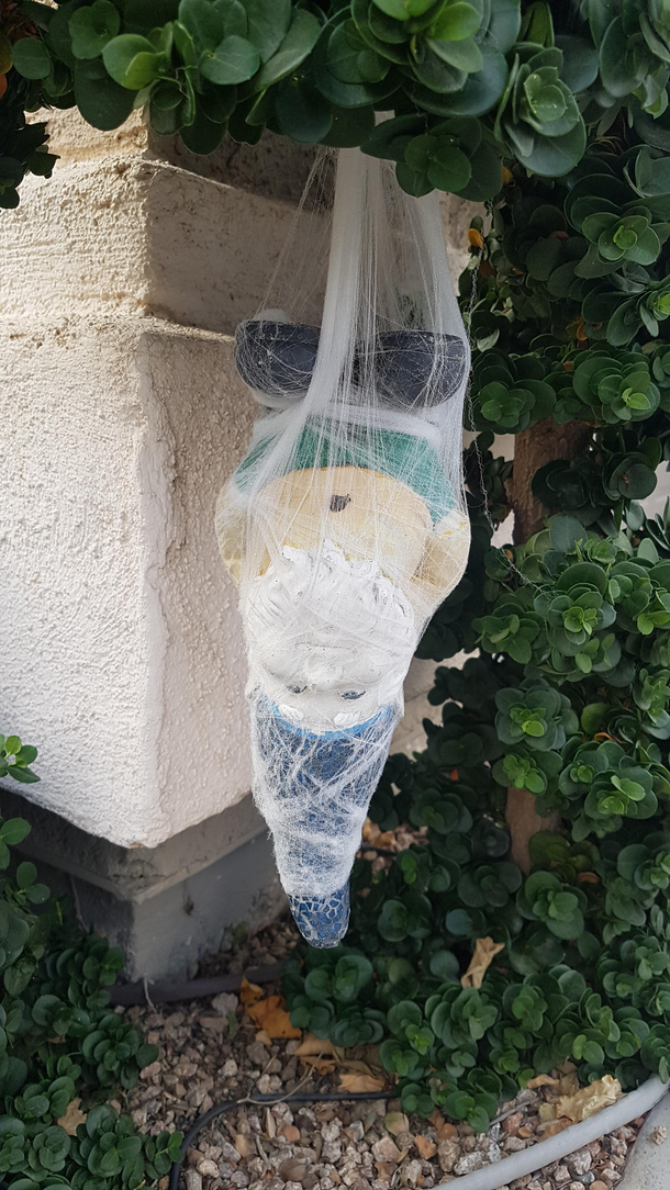Spiderman Your life of crime is gnome more