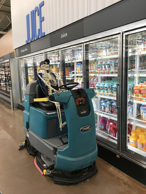 Spooky-Seasonal Employee