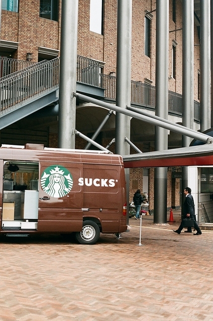 Starbucks vans with sliding doors are a bad idea