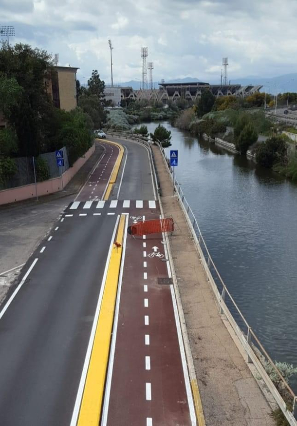 Start working on the other side remember the bicycle lane has to be on the right We will meet half way Cagliari 