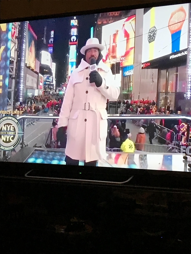 Steve Harvey looking like inspector gadget