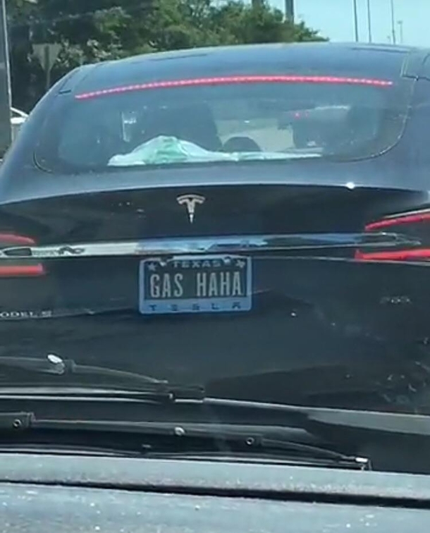 Tesla drivers be like