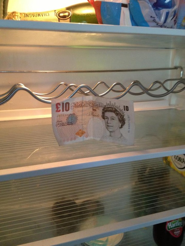 Text from Mum- Your dinner for tonight is in the fridge
